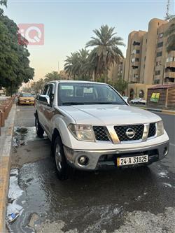 نيسان نافارا